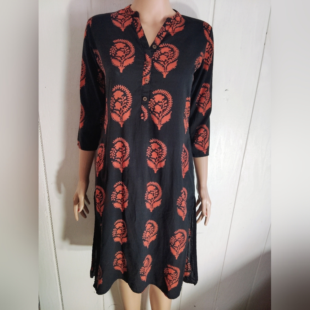 UTSA, Patterned Kurta. Size XS